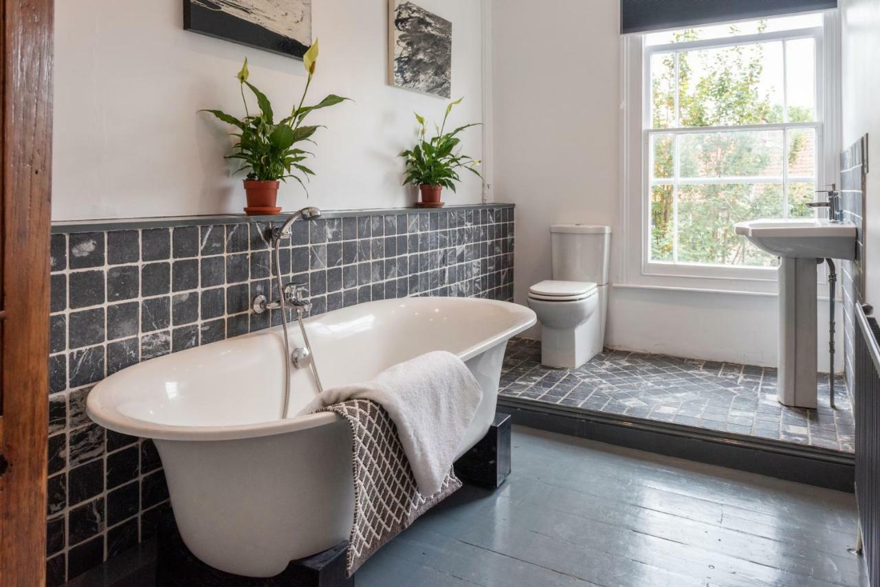 144 Lower Cheltenham Place Hotell Bristol Eksteriør bilde